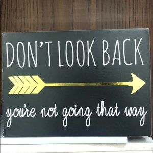 Decorative inspirational wall hanger